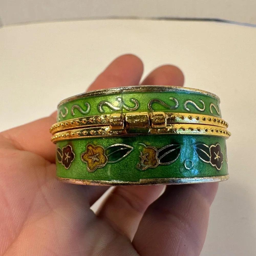Butterfly Cloisonne Enamel Trinket Box Round Hinged Jewelry Pill Box Floral
